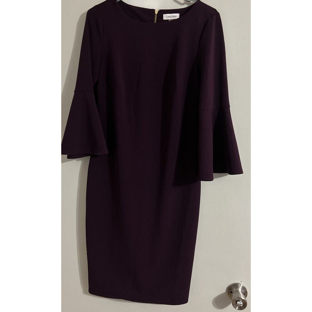 Calvin Klein Burgundy Sheath Dress Sz 6 Knee Length 3/4 Bell Sleeve Stretch